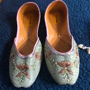 New with tags moccasin flats handmade